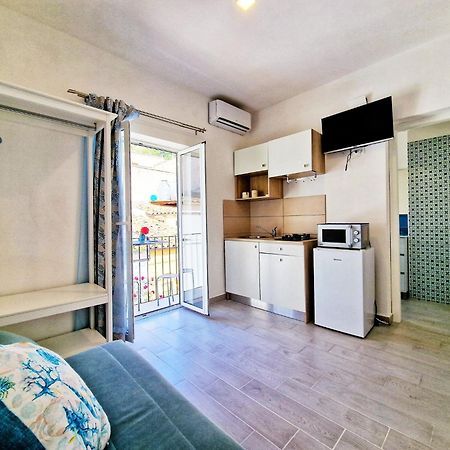 Casa Vacanze A&G كاستيلاّماري ديل غو المظهر الخارجي الصورة